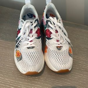 NoBull Runner + size 10.5